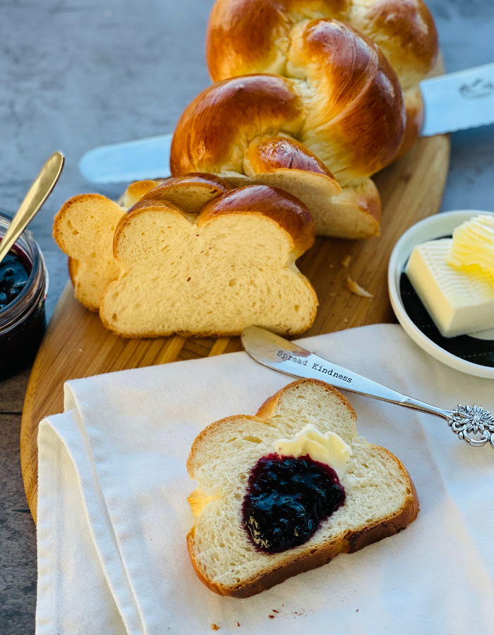 https://mirjamskitchenyodel.com sunday bread with jelly