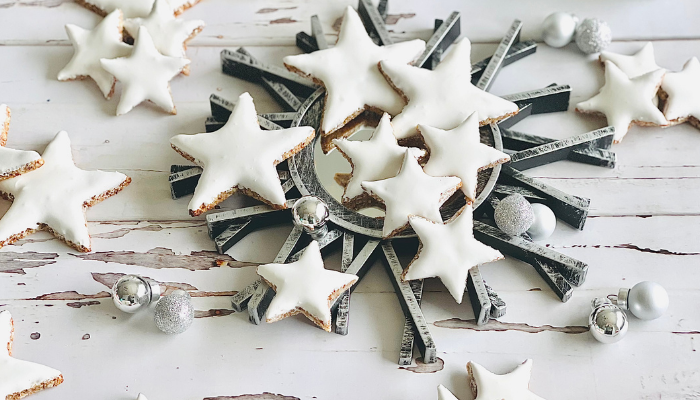 Zimtsterne – Cinnamon Star Cookies