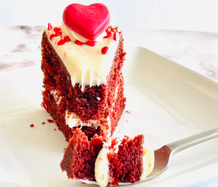 https://mirjamskitchenyodel.com take a bite red velvet cake