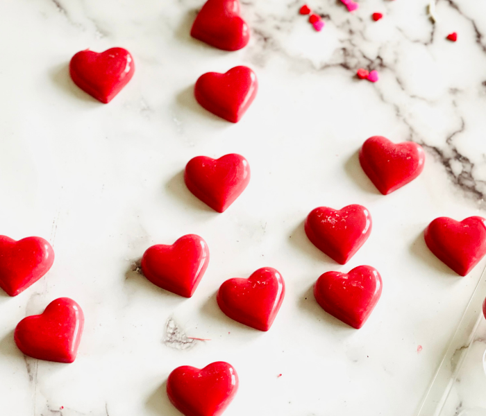 https://mirjamskitchenyodel.com chocolate hearts red velvet cake