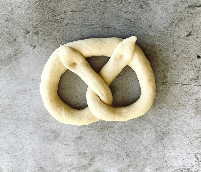 https://mirjamskitchenyodel.com soft pretzels form pretzel