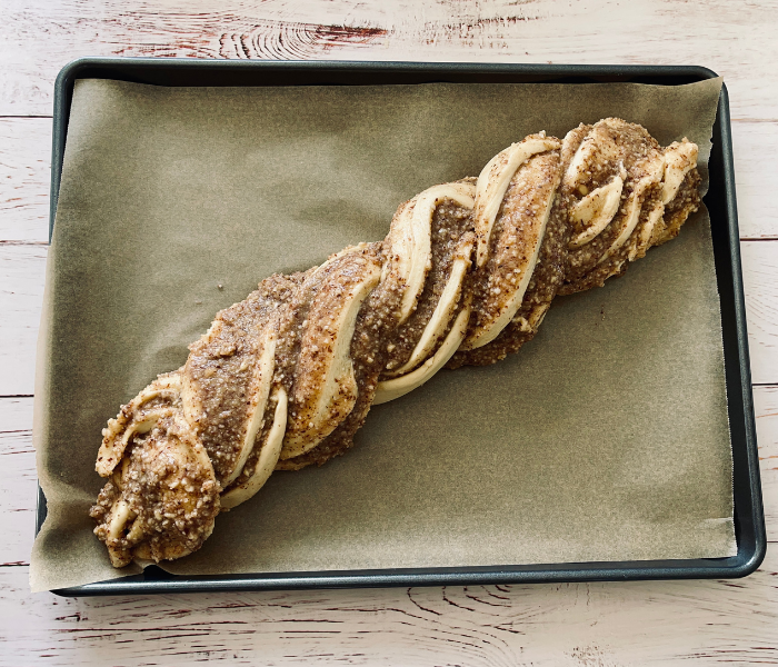 https://mirjamskitchenyodel.com filled sweet bread - gefüllter hefezopf ready for the oven