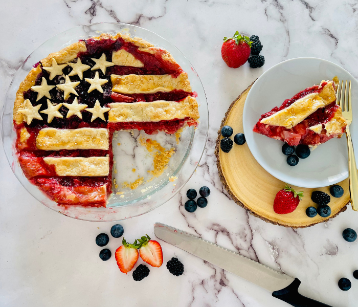 https://mirjamskitchenyodel.com american flag berry pie