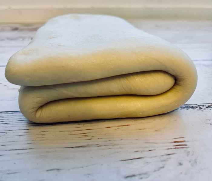https://mirjamskitchenyodel.com strawberry cream cheese danish laminated dough