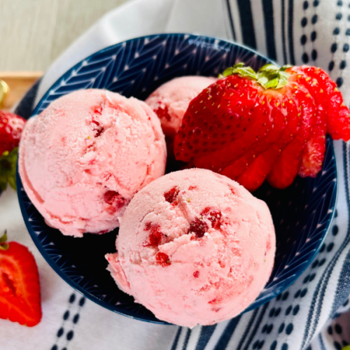 https://mirjamskitchenyodel.com strawberry ice cream three scoops