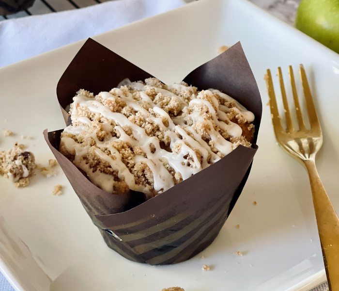 https://mirjamskitchenyodel.com apple muffin close up