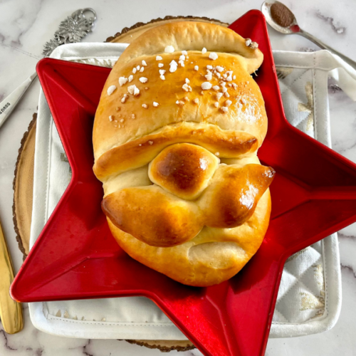 https://mirjamskitchenyodeel.com sweet bread santa head