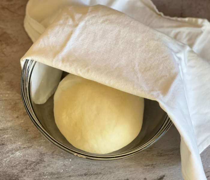 https://mirjamskitchenyodeel.com kneaded dough ready to rest