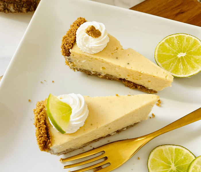 https://mirjamskitchenyodel.com two slices of pie